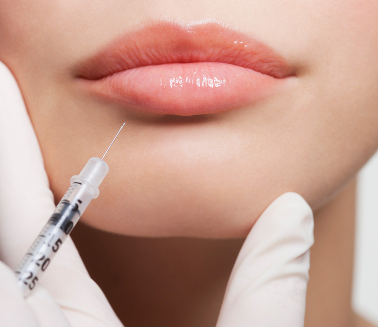 Woman-receiving-injectable-filler-treatment